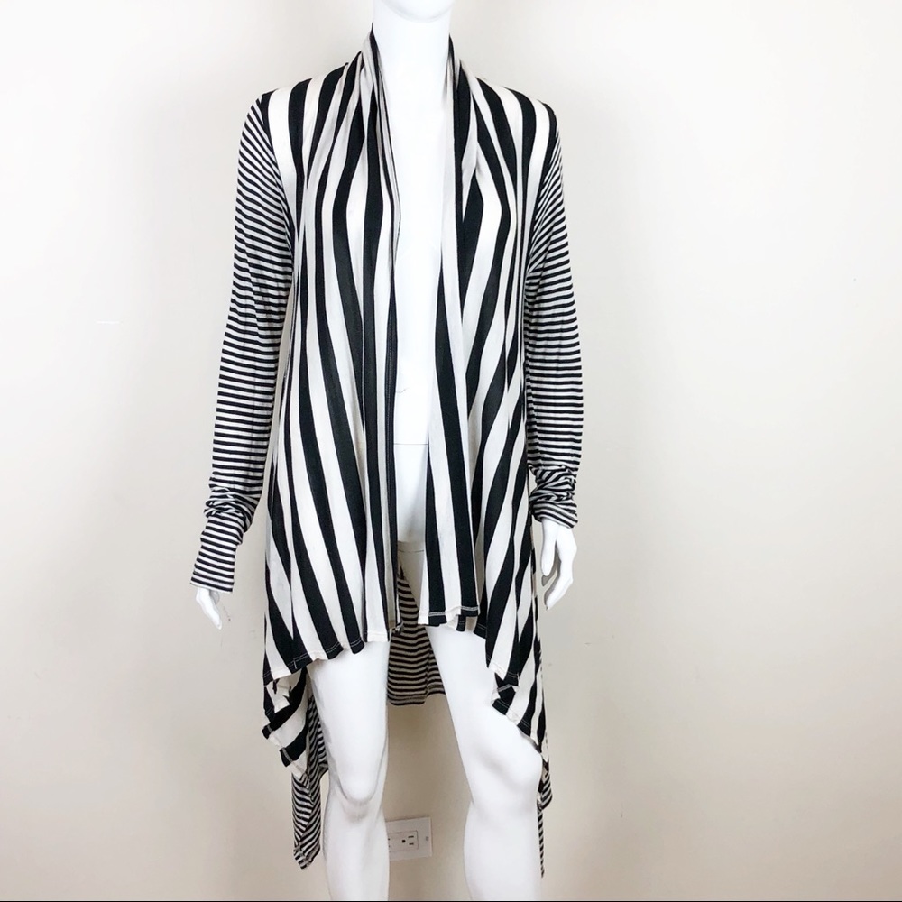 Three Dots Cardigan